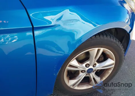 2014 Ford Focus Se from USA, damaged, VIN 1FADP3F27EL210551